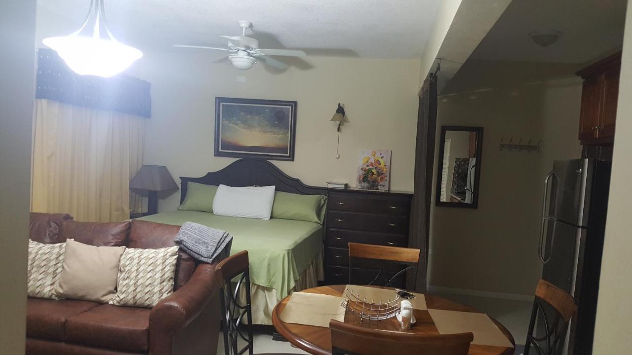 Merrivale Suite Kingston Extérieur photo