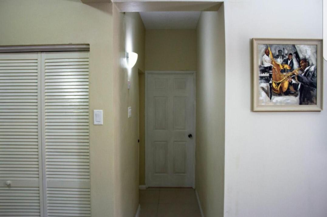 Merrivale Suite Kingston Extérieur photo